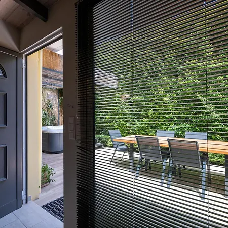 Villa Country - *