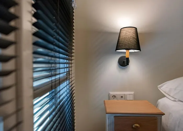 Country - * Kalamata