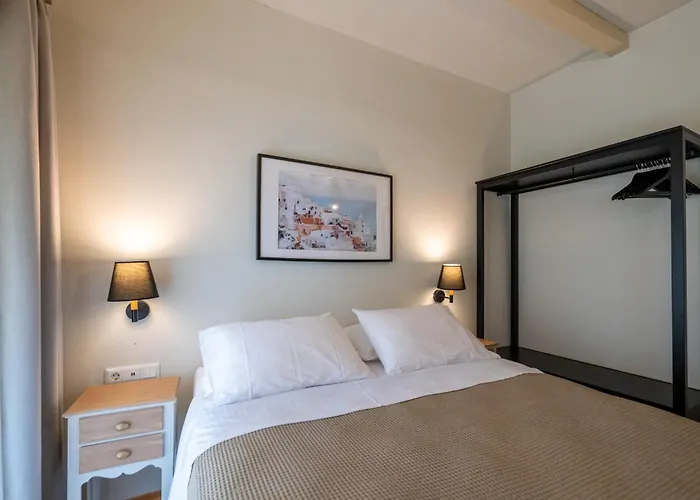 Country - * Kalamata