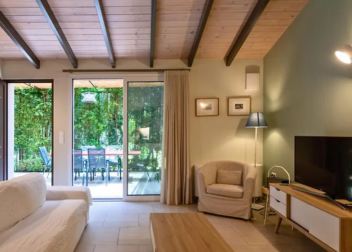 Country - * Kalamata